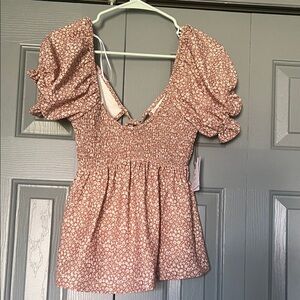 Smocked Puff Sleeve Floral Top - warm brown